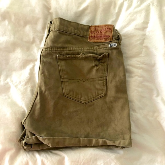 COPY - Lucky Brand Mid-Rise Shorts - Picture 2 of 11